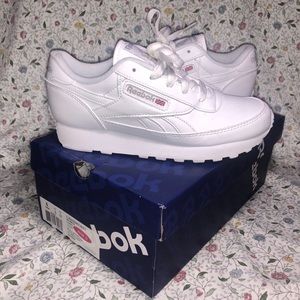 ☁️ Reebok memory foam sneakers ☁️